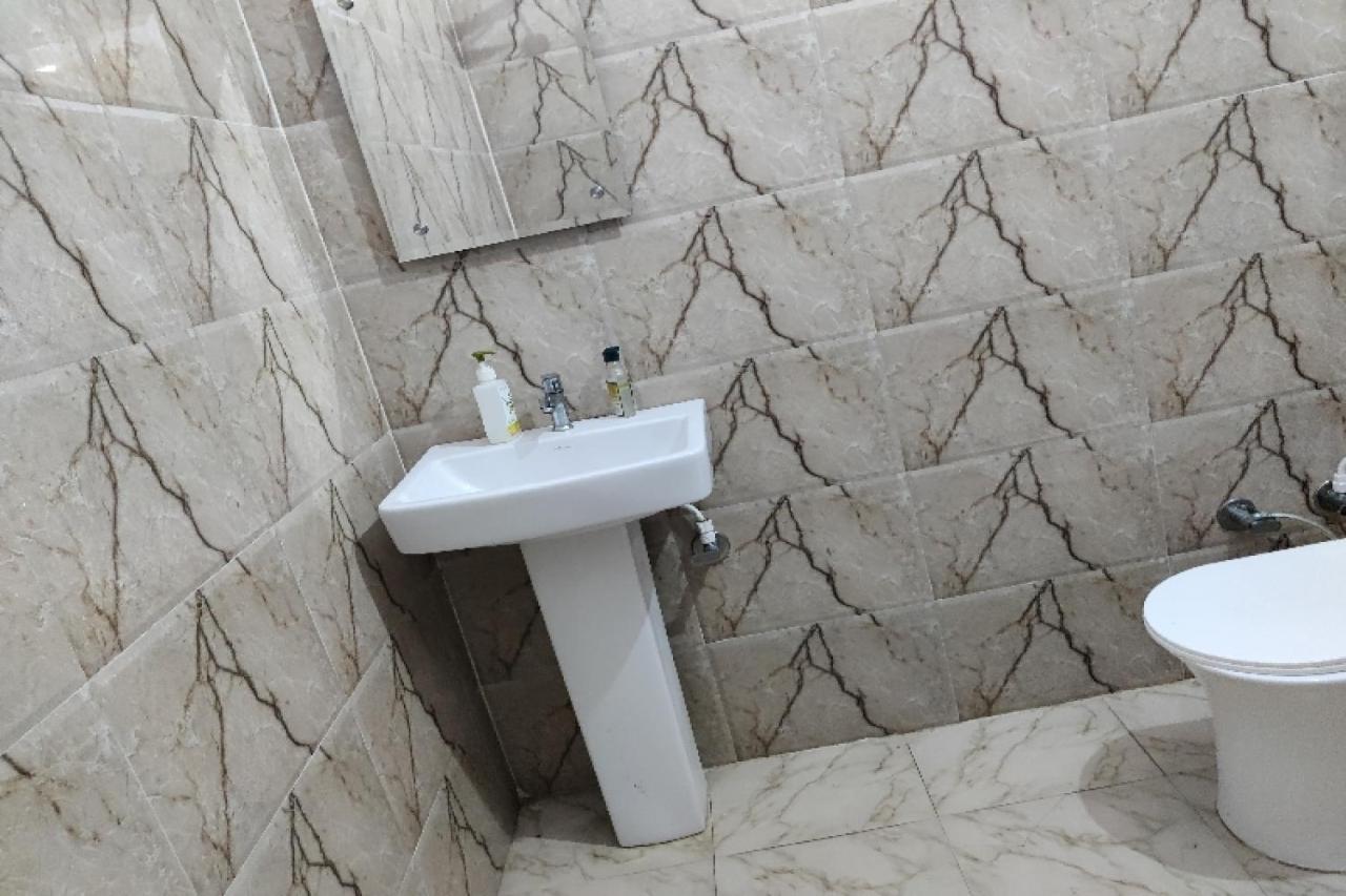 Oyo Hotel Laksh Kurukshetra Kültér fotó