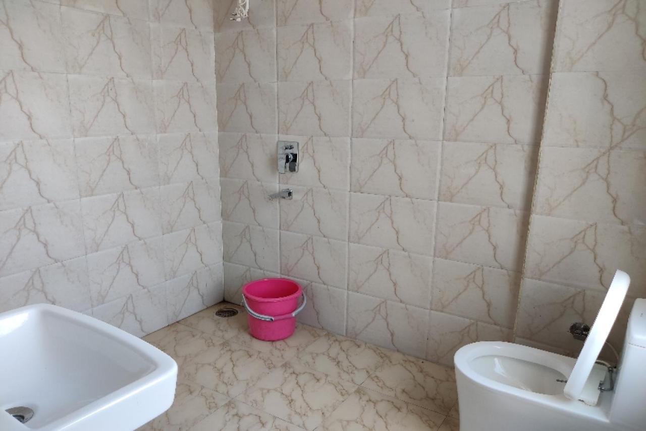 Oyo Hotel Laksh Kurukshetra Kültér fotó